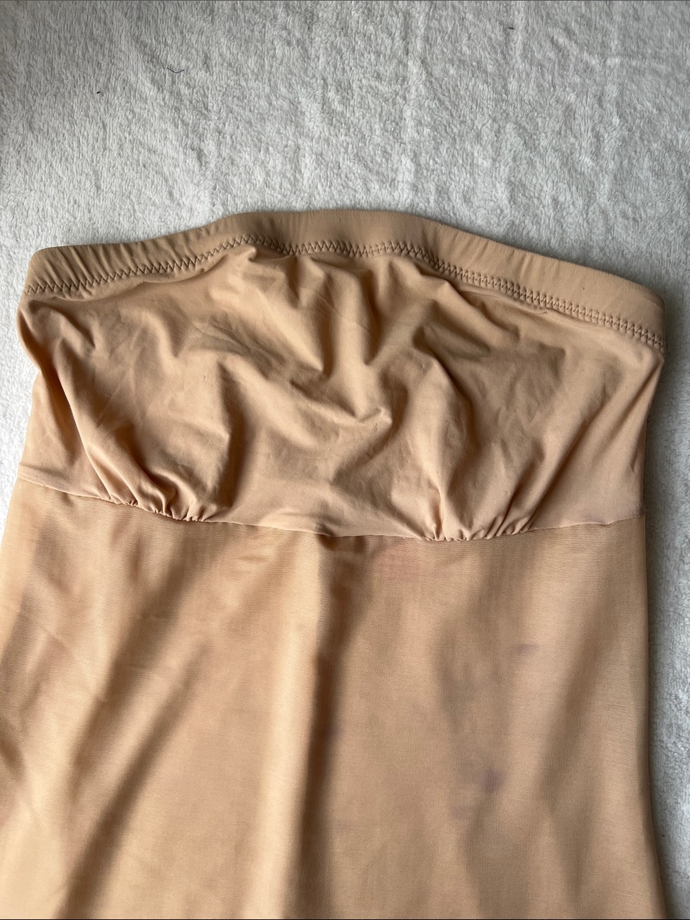 Commando Tech Control Strapless Slip - Picture 4 of 10